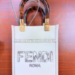 FENDI　フェンディ　サンシャイン　ショッパー